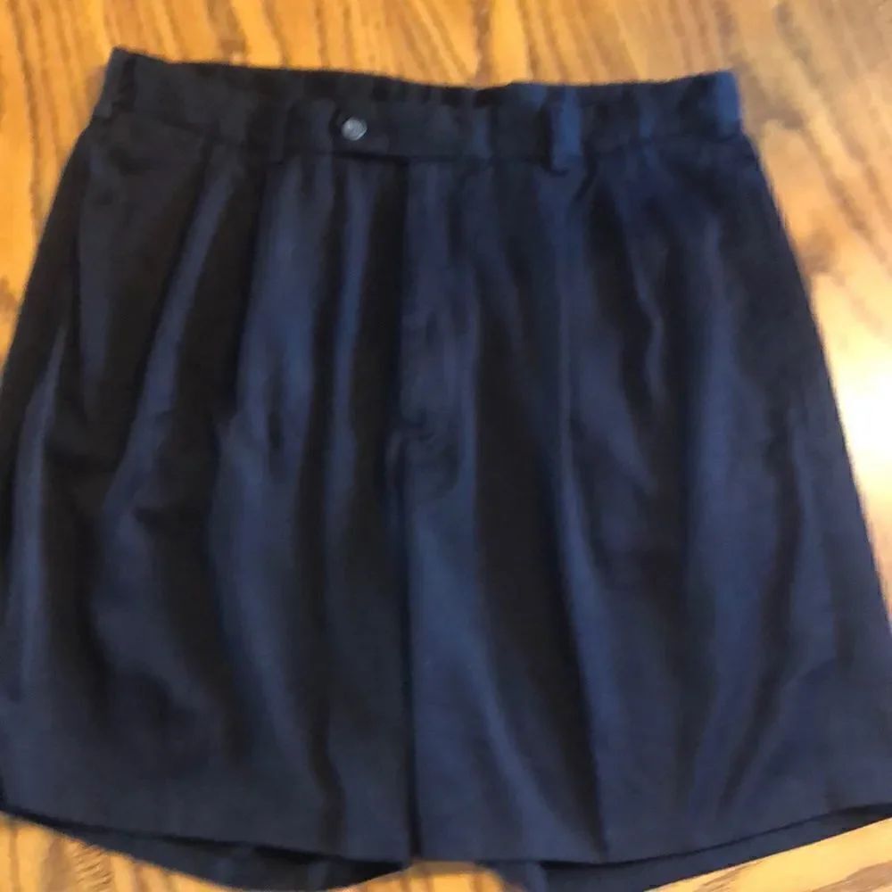 Jack Nicklaus men’s 36 waist black golf shorts